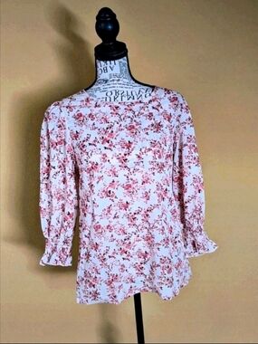 Floral Blouse in Pink & White Like New